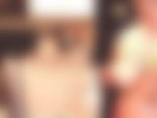 Live cam show with curvymilfshake - 420 on liverealitysex.com