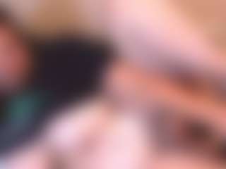 Live cam show with curvymilfshake - Ass Clapping on Gym Cam Girls