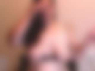 Live cam show with curvymilfshake - 420 on iamadamtest123.com