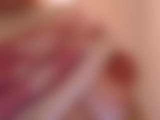 curvymilfshake MILF webcam performer live streaming
