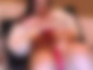 curvymilfshake's Live Sex Cam Show