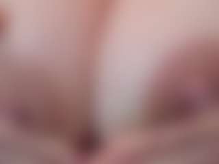 Live cam show with lilith-torres - Fingering on Fit Hotties