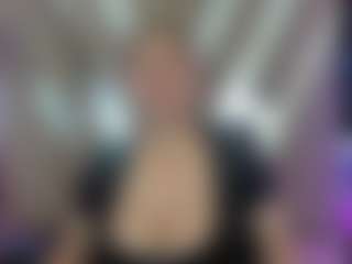 Live cam show with lilith-torres - Blonde Hair Middle Aged on Camsoda