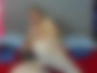 Live cam show with lilith-torres - Lovense Middle Aged on Soda Cam