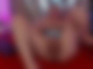 Live cam show with lilith-torres - Striptease MILF on CamwithHer