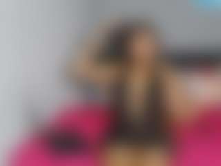Live cam show with Promise Lux - Wet on Camsoda