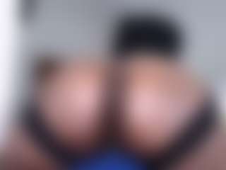 qwiri's Live Sex Cam Show