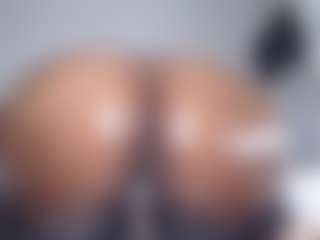 qwiri's Live Sex Cam Show