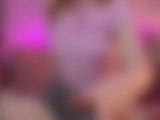 Live cam show with Genne - Petite on crypto-cams