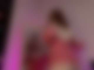 Live cam show with Genne - Brown Hair on Camsoda Late Night