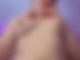 Live cam show with Genne - Cute on sexylive.show