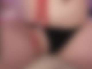 Live cam show with Genne - Blonde Hair Shaved Pussy on Pornisteam.com