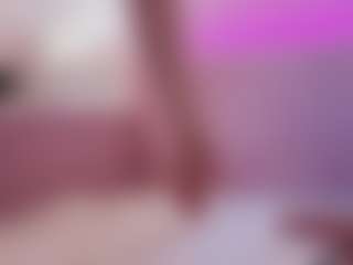 Live cam show with Genne - Solo on Camsoda