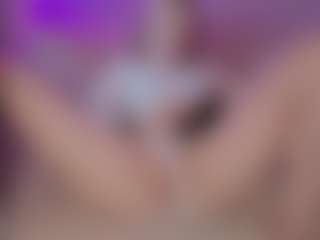 Live cam show with Genne - Tease Blonde Hair on sexylive.show