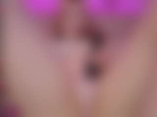 Genne's Live Sex Cam Show