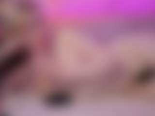 Live cam show with Genne - Control on chickslive.net