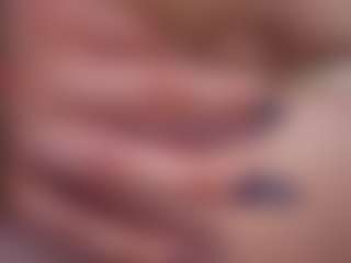 Genne's Live Sex Cam Show