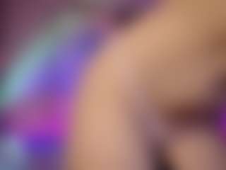 Live cam show with Genne - Brown Hair on Gym Cam Girls