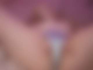 Genne's Live Sex Cam Show