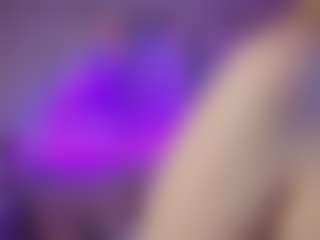 Live cam show with Genne - Cute on Soda Cam