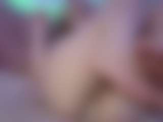 Genne's Live Sex Cam Show
