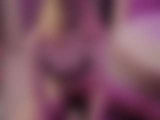 Live cam show with Genne - Dildo on Camversity
