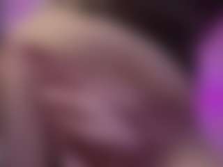 Live cam show with Genne - Fingers on thefappeningchat.com