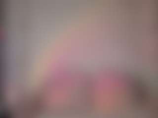 Live cam show with Genne - White on Camsoda