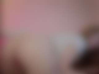 Live cam show with Genne - Solo on madthumbs