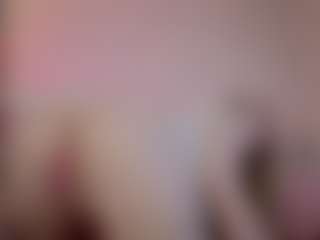 Live cam show with Genne - Cute on Camsoda