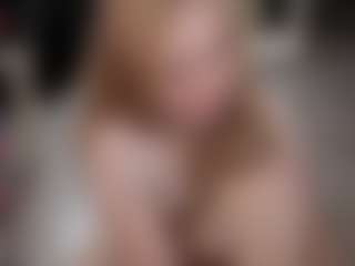 Genne's Live Sex Cam Show