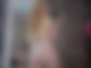 Live cam show with Genne - Brown Hair on Camsoda