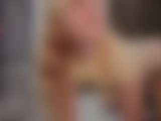 Live cam show with Genne - Skinny on Camsoda