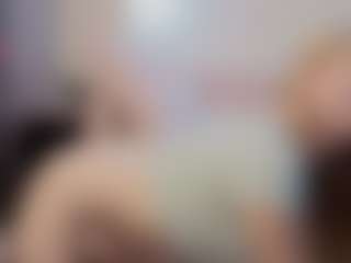 Live cam show with Genne - Brown Hair Teen (18+) on Camsoda