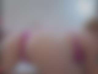 Live cam show with Genne - Fingering Young Adult on Camsoda