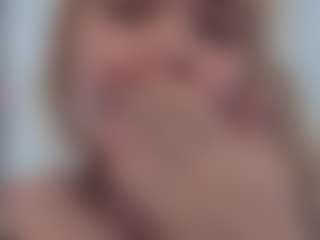 Genne's Live Sex Cam Show