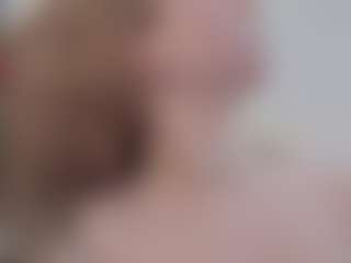 Genne's Live Sex Cam Show