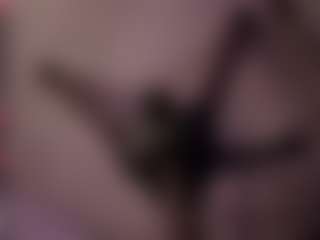 Genne's Live Sex Cam Show