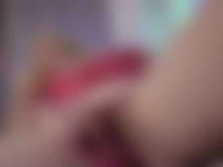 Live cam show with Genne - Teen (18+) on Dare Cams