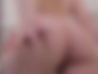 Live cam show with Genne - Cute on SinfulBabes