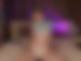 Live cam show with Genne - Blonde Hair on Camsoda