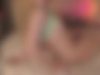 Genne's Live Sex Cam Show
