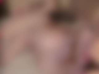 Genne's Live Sex Cam Show