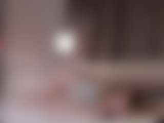 Live cam show with Genne - Oil on Camsoda
