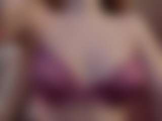 Live cam show with Genne - Full Nudity on Camsoda