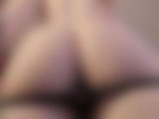 Live cam show with Genne - Petite on CSO-WL