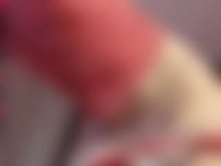 Live cam show with Genne - Petite Young Adult on Camsoda