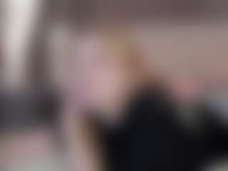 Live cam show with Genne - Solo on CamwithHer