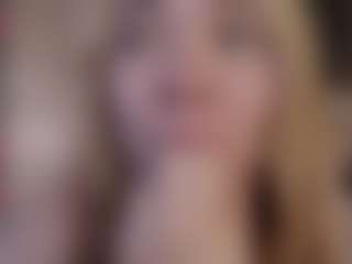 Live cam show with Genne - Blonde Hair Petite on Camsoda