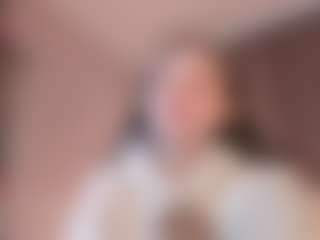 Live cam show with Genne - Blue Eyes on Camsoda